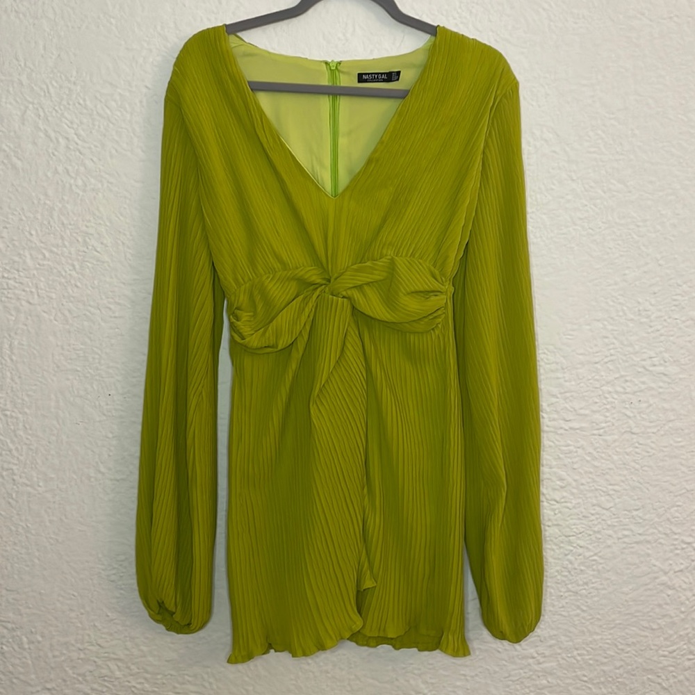 Nasty gal green long sleeve dress size 2